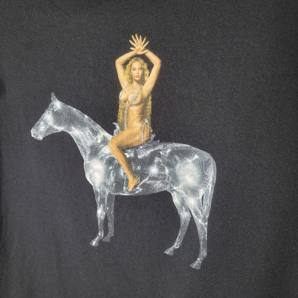 Beyonce Renaissance Tee - Picture 4 of 7